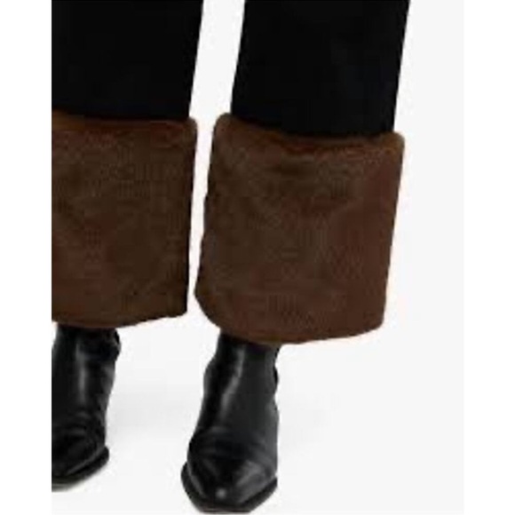 WeWoreWhat Faux Fur Straight Leg Jean Black Denim & Brown Faux Fur - Reemoly - Picture 5 of 7